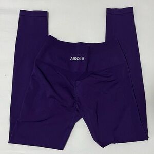 Cute purple leggings